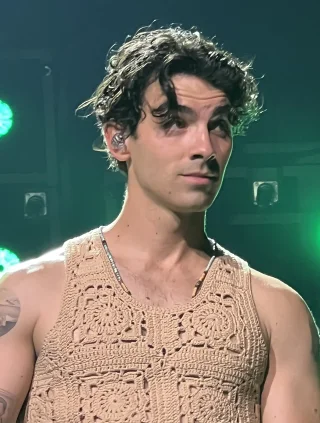 Joe Jonas height profile photo