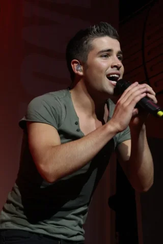 Joe McElderry height profile photo