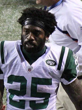 Joe McKnight height profile photo