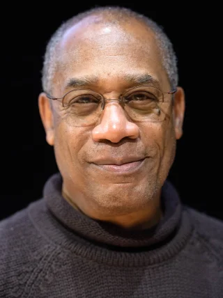 Joe Morton height profile photo