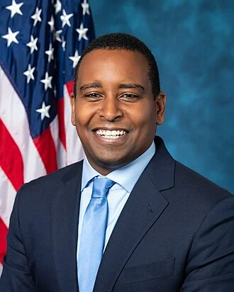 Joe Neguse height profile photo