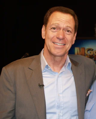 Joe Piscopo height profile photo