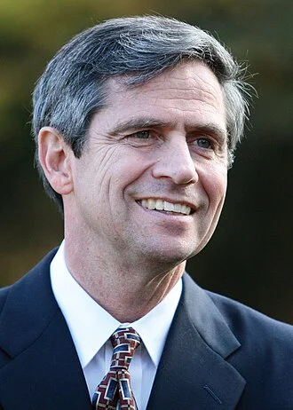 Joe Sestak height profile photo