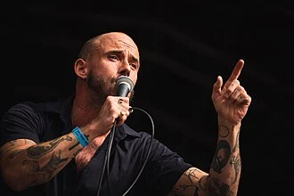 Joe Talbot (singer) height profile photo