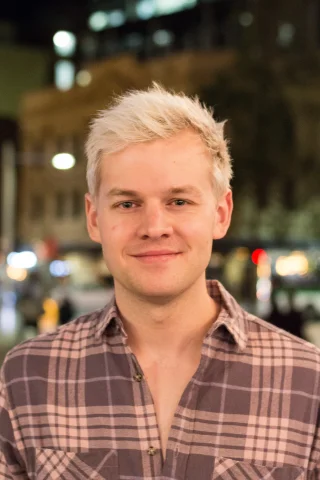 Joel Creasey height profile photo