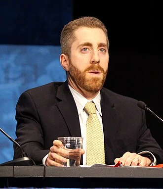 Joel Pollak height profile photo