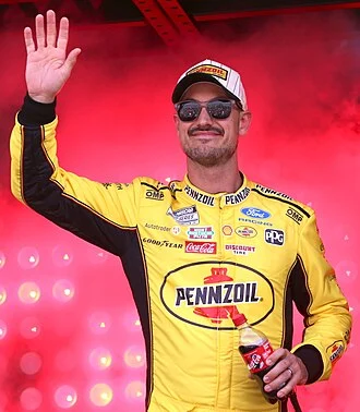 Joey Logano height profile photo