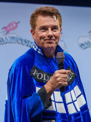 John Barrowman height profile photo