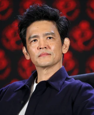 John Cho height profile photo