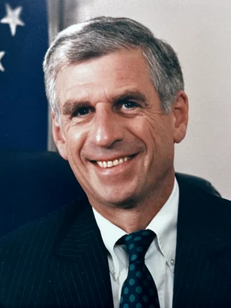 John Danforth height profile photo