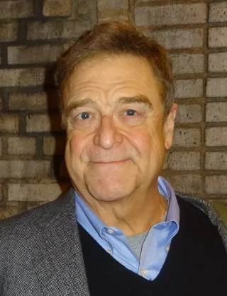 John Goodman height profile photo