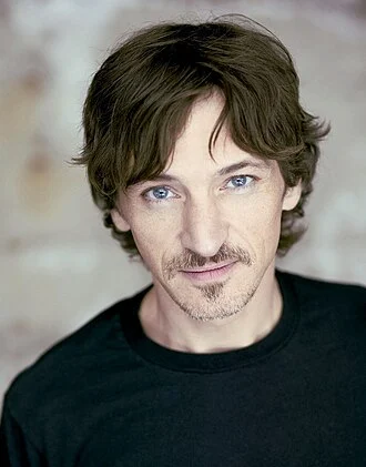 John Hawkes (actor) height profile photo