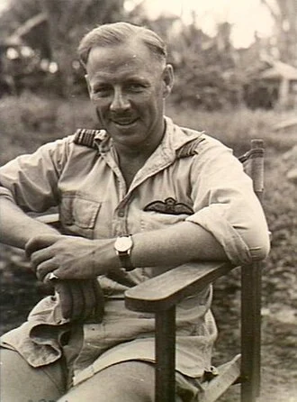 John Lloyd Waddy height profile photo