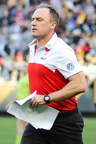 John Longmire height profile photo