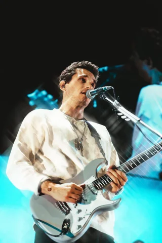 John Mayer height profile photo