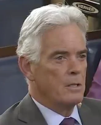 John Roberts (journalist) height profile photo
