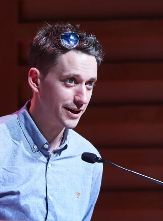 John Robins (comedian) height profile photo