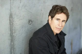 John Shea height profile photo