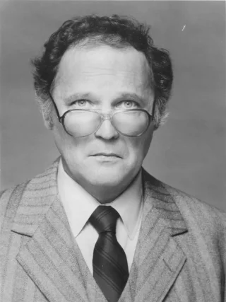 John Vernon height profile photo