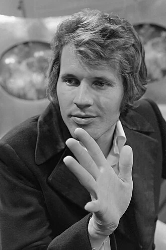 John Walker (musician) height profile photo