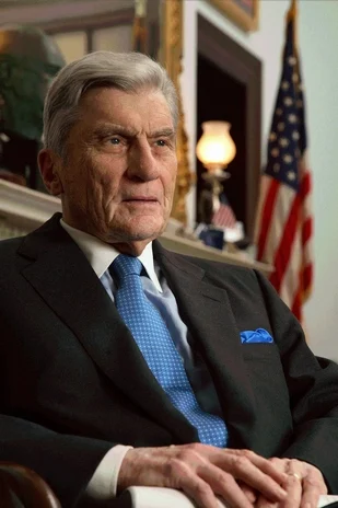 John Warner height profile photo