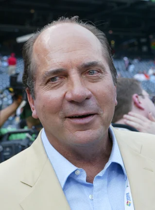 Johnny Bench height profile photo