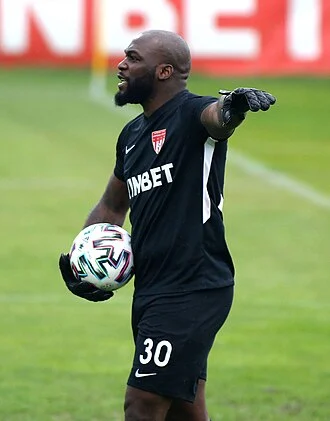 Johny Placide height profile photo