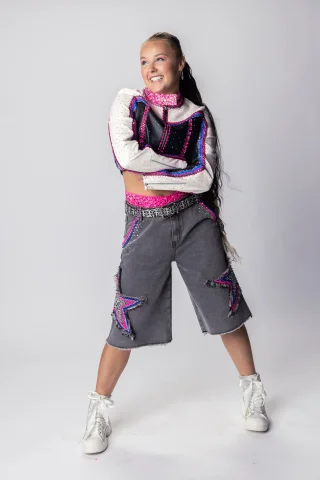 JoJo Siwa height profile photo