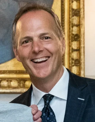 Jon Cooper height profile photo