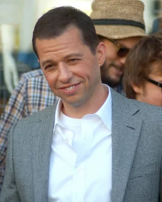 Jon Cryer height profile photo