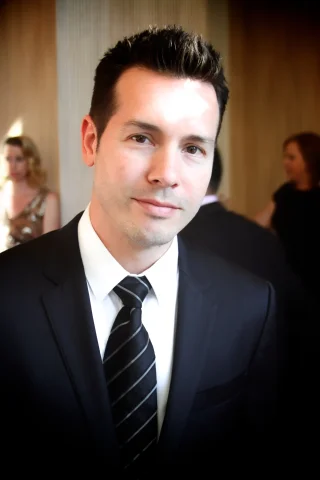 Jon Seda height profile photo