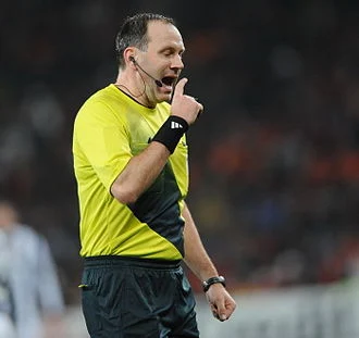 Jonas Eriksson (referee) height profile photo