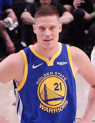 Jonas Jerebko height profile photo