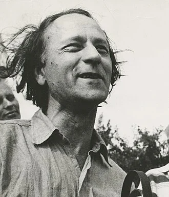 Jonas Mekas height profile photo