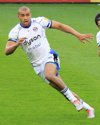 Jonathan Joseph (rugby union) height profile photo