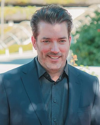 Jonathan Scott (television personality) height profile photo