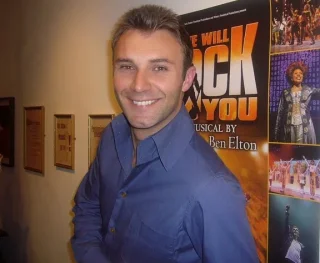 Jonathan Wilkes height profile photo