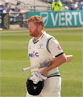 Jonny Bairstow height profile photo