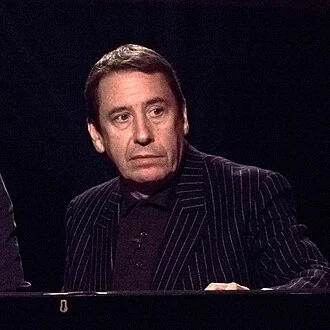 Jools Holland height profile photo