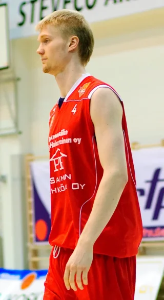 Joonas Suotamo height profile photo