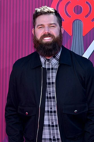 Jordan Davis (singer) height profile photo