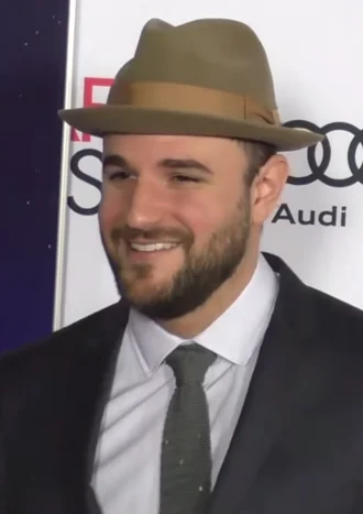 Jordan Horowitz height profile photo