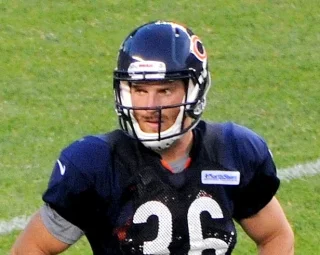 Jordan Lynch height profile photo