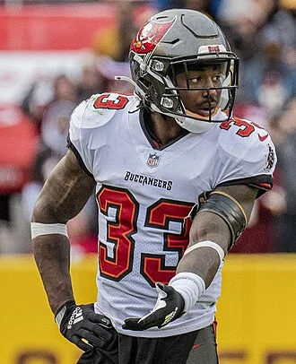 Jordan Whitehead height profile photo