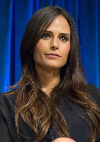 Jordana Brewster height profile photo