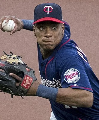 Jorge Polanco height profile photo
