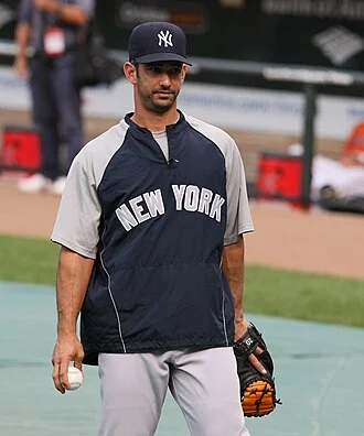 Jorge Posada height profile photo