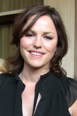 Jorja Fox height profile photo