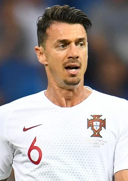 José Fonte height profile photo