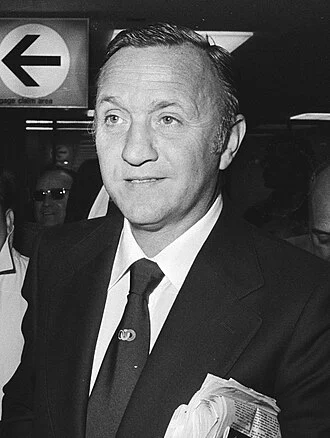 José Santamaría height profile photo